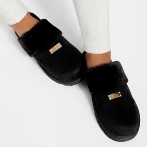AND Black Women's Slippers with Fur Trim
